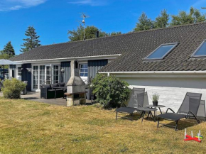 Luxurious Holiday Home in rsted near Sea, Ørsted